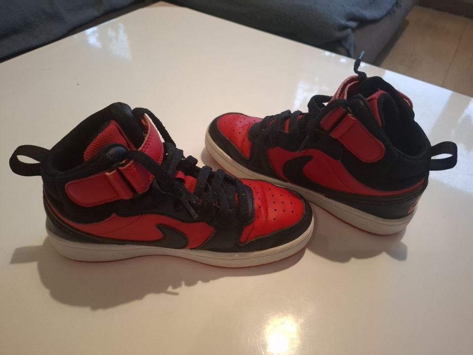 Sneakers Nike rosu cu negru