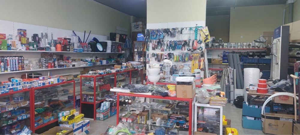 Стеллажи , витрины , эконом панели