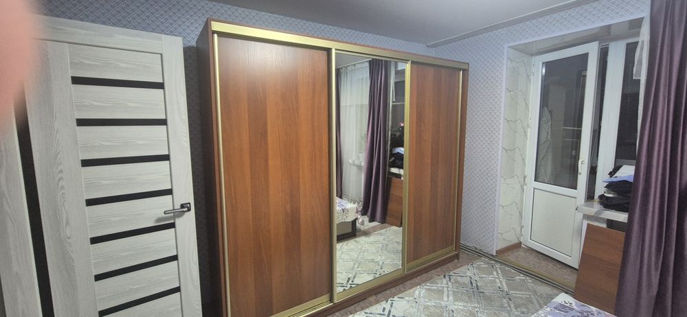 Продам шкаф купе