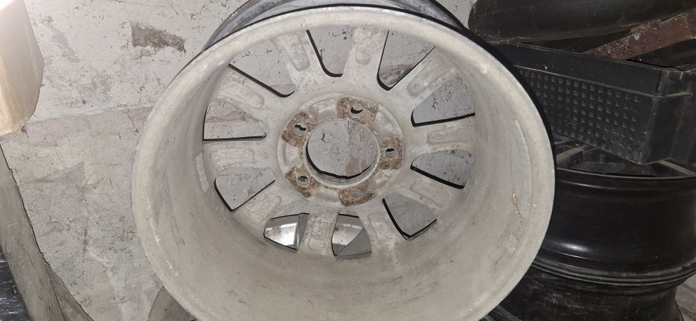 Продам диски R18