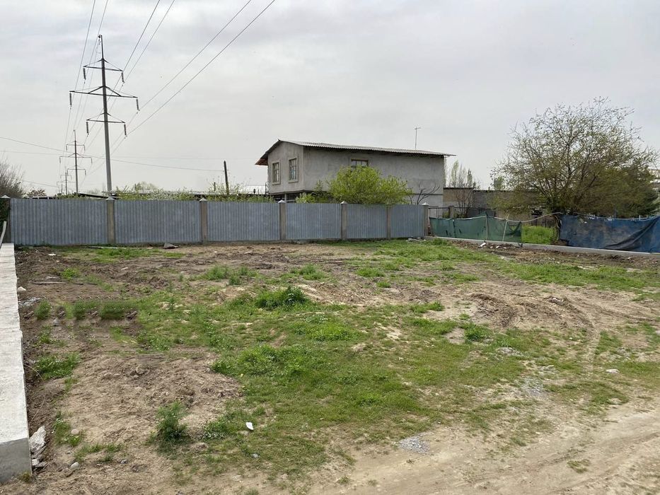 РИЭЛТОР. Продам 8 сотокЗЕМЛЮ. ( Янгихаетском районе). Кадастор.