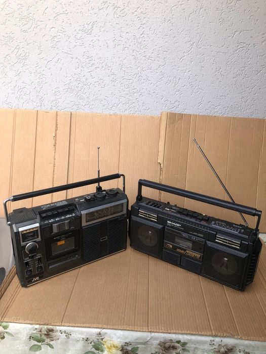 Radio Casetofon Sharp si Jvc