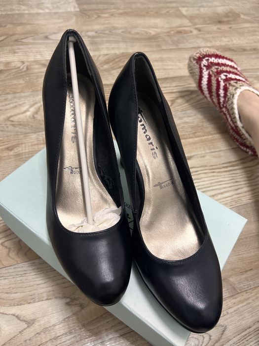 Туфли черные на 39 р