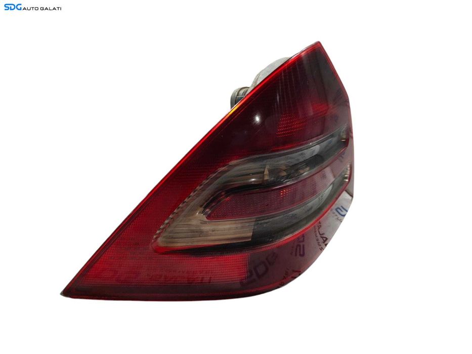 Stop Lampa Tripla Stanga Mercedes Clasa C Class W203 2001 - 2004 [L5262]
