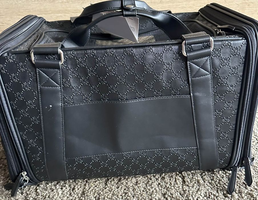 Чисто нова транспортна чанта за куче