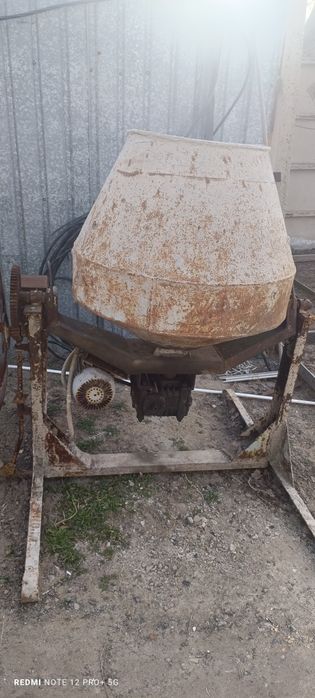 Бетономешалка продам