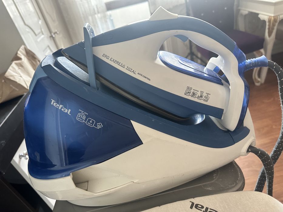 Продам парогенератор tefal