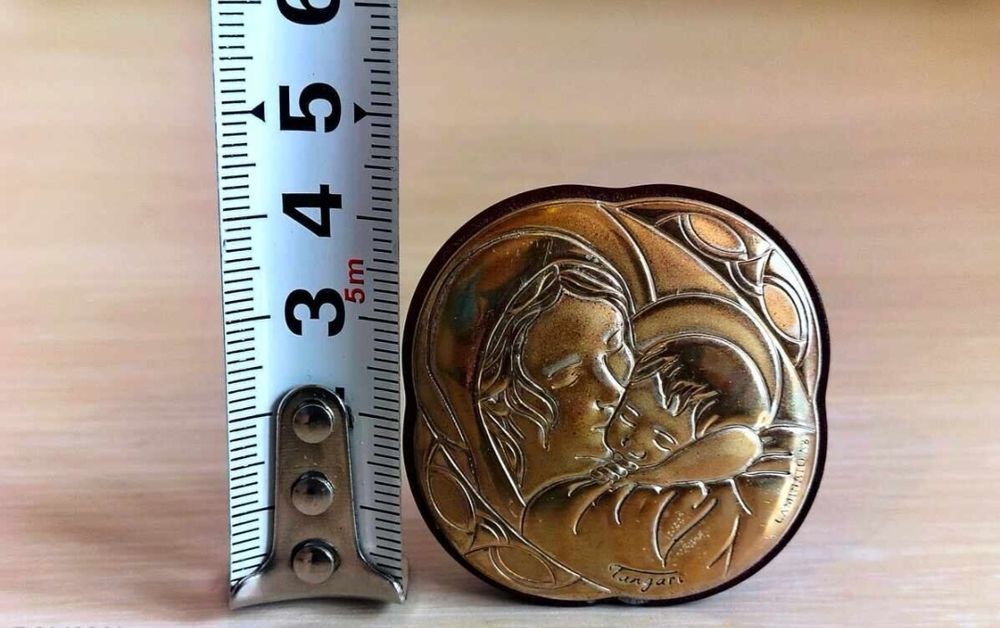 Дева Мария с Младенеца