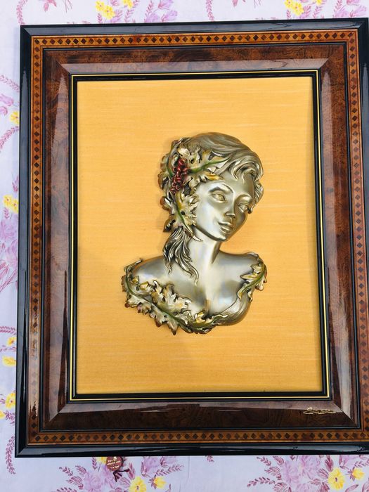 Винтидж. Оловнa картинa, създадена във Франция.