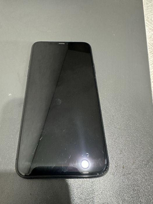 Продам Iphone 11 pro max