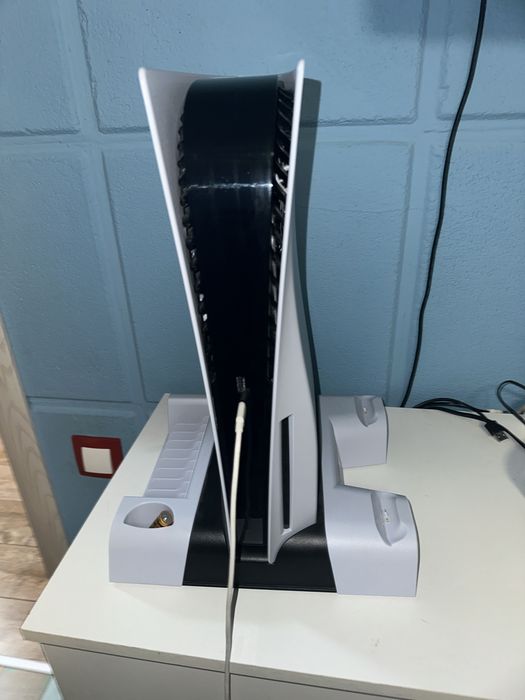 PlayStation 5 конзола (PS5 Slim) Standard Edition+джойстик+ вентилатор