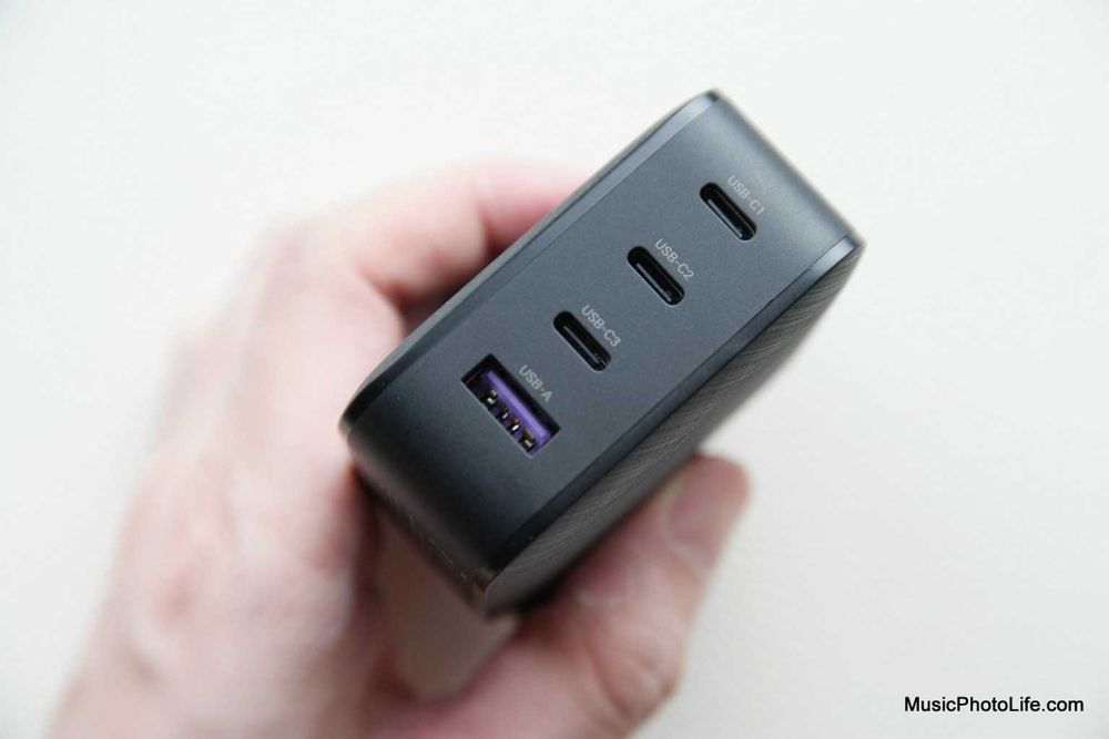 Зарядно устройство 220V UGREEN CD224, 65W, GaN, 3xUSB-C,1xUSB-A,PD,