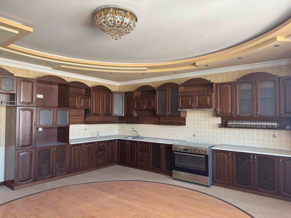 Ойбек, Габус, продается 6ти комнатная квартира, 3 уровня