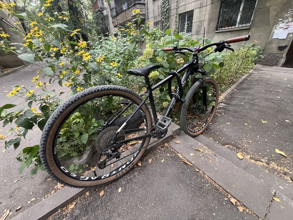Профессиональный велосипед cannondale trail 5 custom