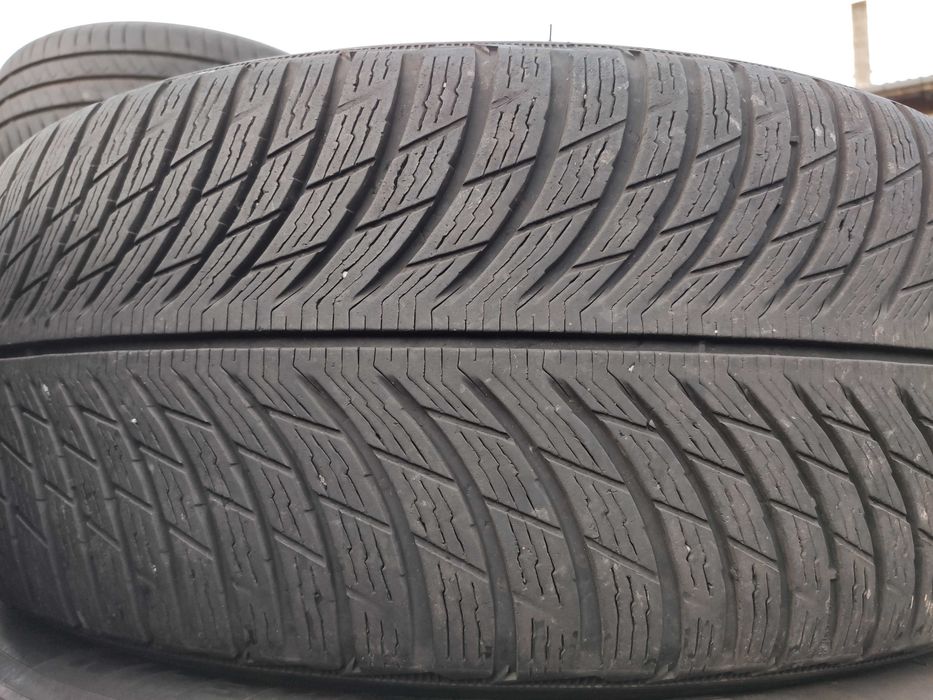 4бр Зимни гуми 245 50 19 - Michelin Runflat