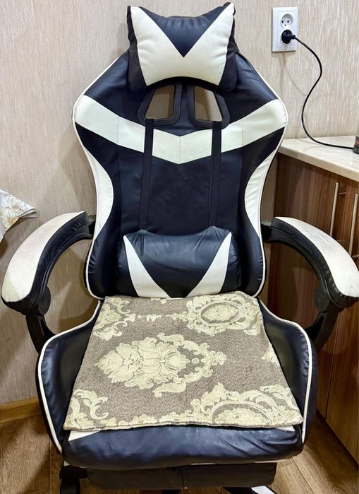 Продам компьютерное кресло