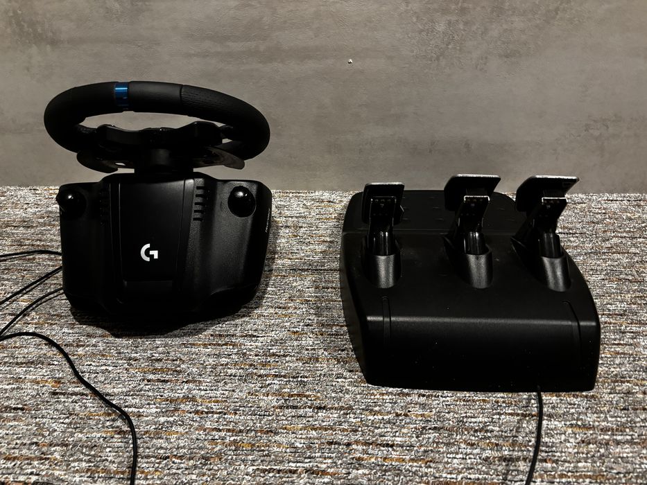 Volan gaming Logitech g923, PC/PS, In stare impecabila CU FACTURA!