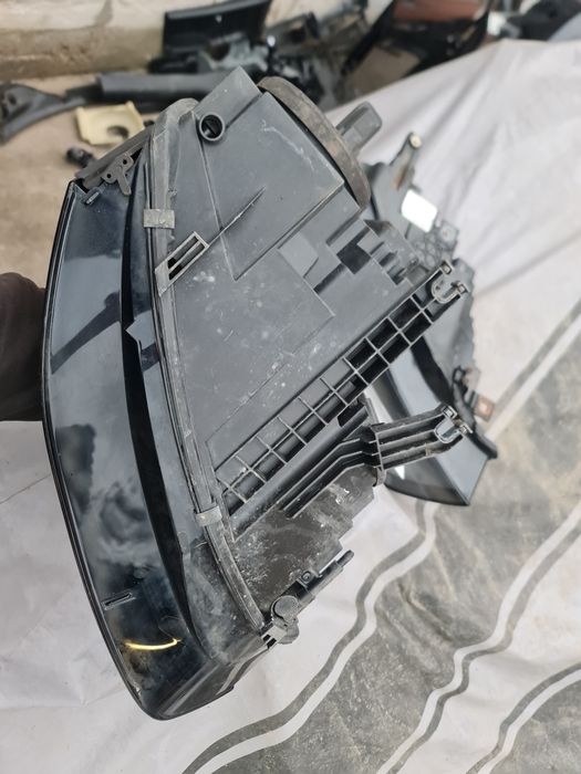 Far Faruri Stanga Dreapta Halogen Audi A4 B8.5 B8 Facelift
