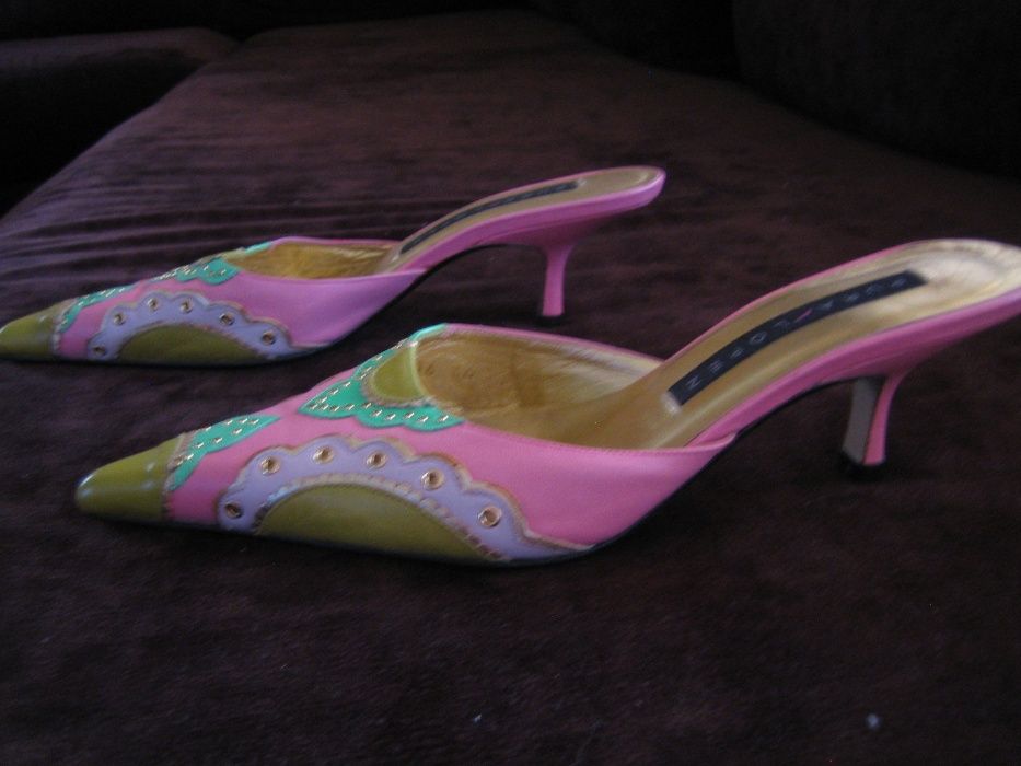 Уникални обувки .