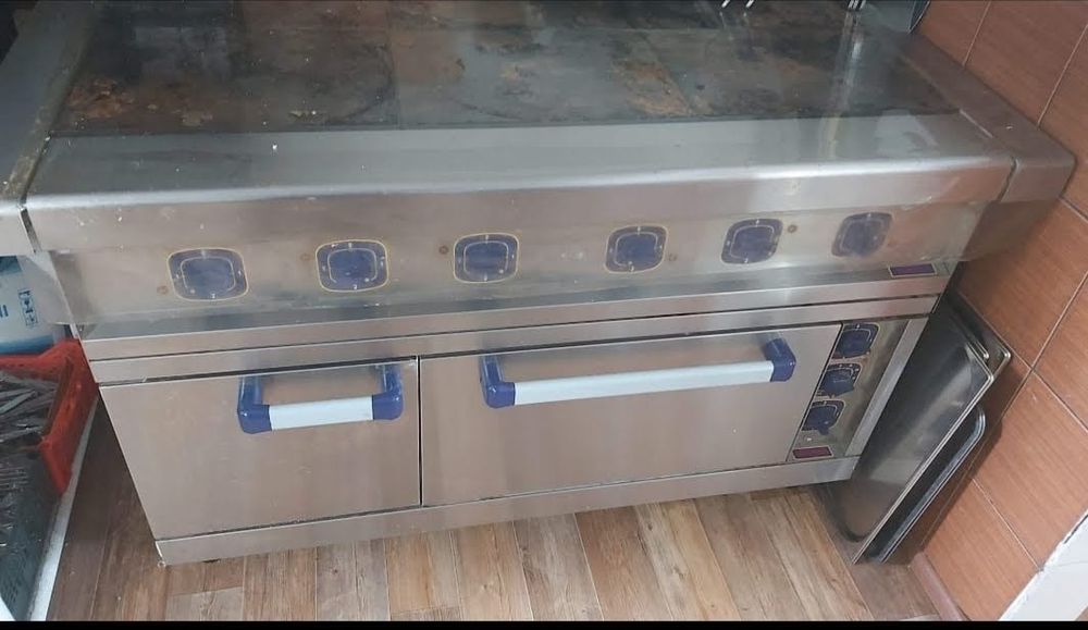 Продам плиту с жарочным шкафом