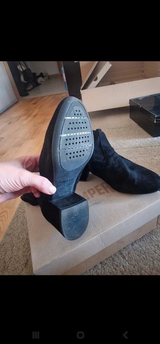 Vand cizme piele intoarsa Geox