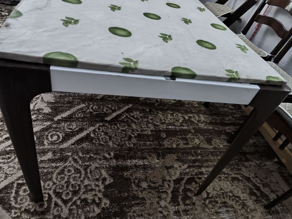 Продам стол/подстолье