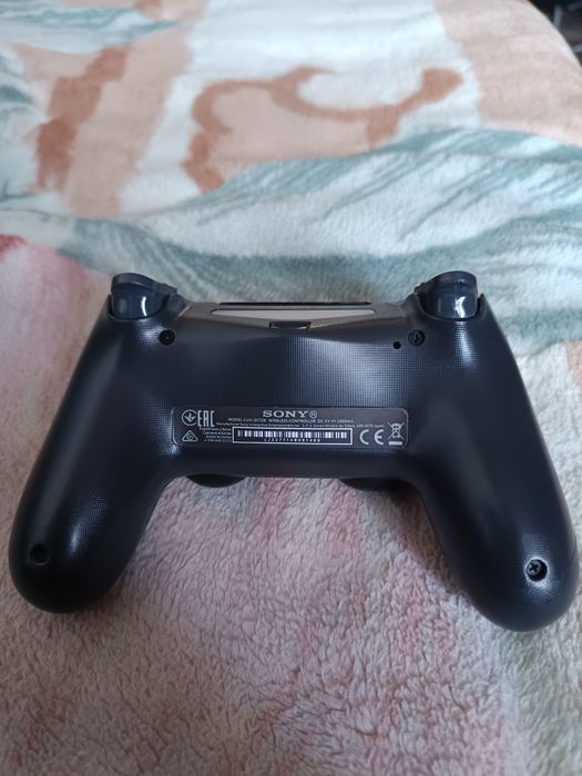 Джойстик dualshok4