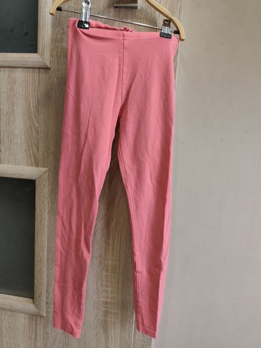 Продавам сет детски дрешки