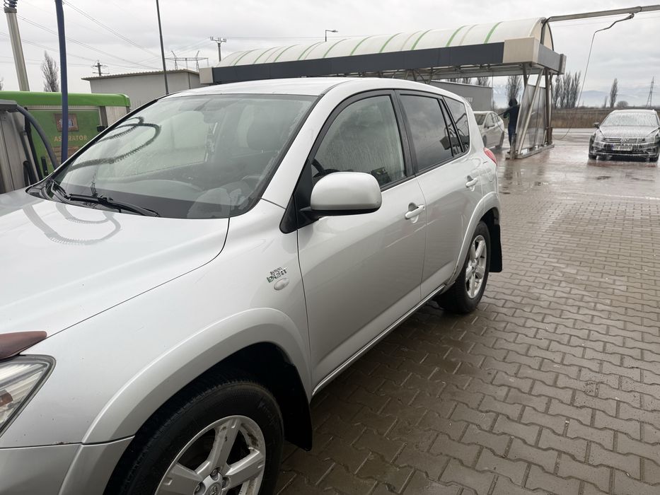 Vand toyota rav 4