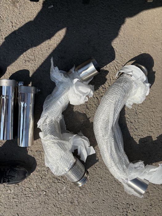 Secondary downpipe M8/M5
