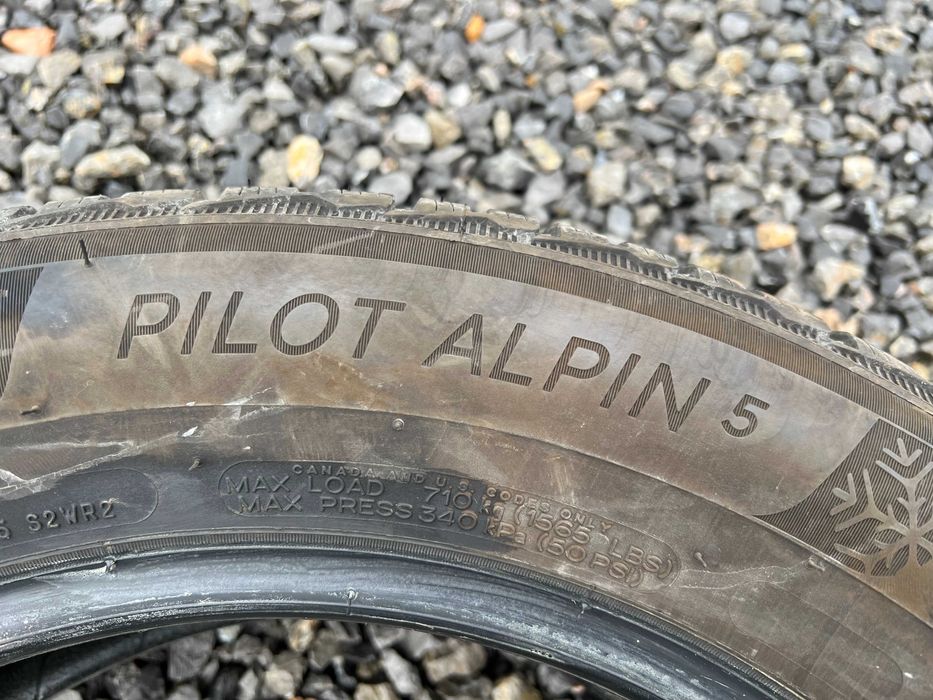 Продавам 4бр. зимни гуми Michelin Pilot ALPIN5 205/60/16 96H DOT1324!
