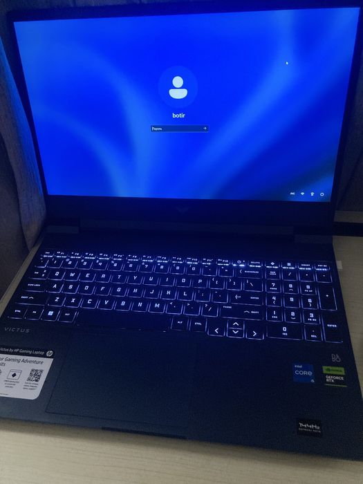 hp victus 15 i5-12450H