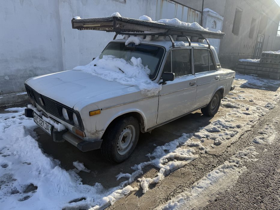 Juguli 06 1985 yilgi rangi oq, xolati yurib turgan.