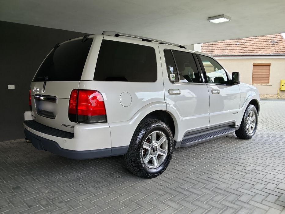 Vând Lincoln Aviator