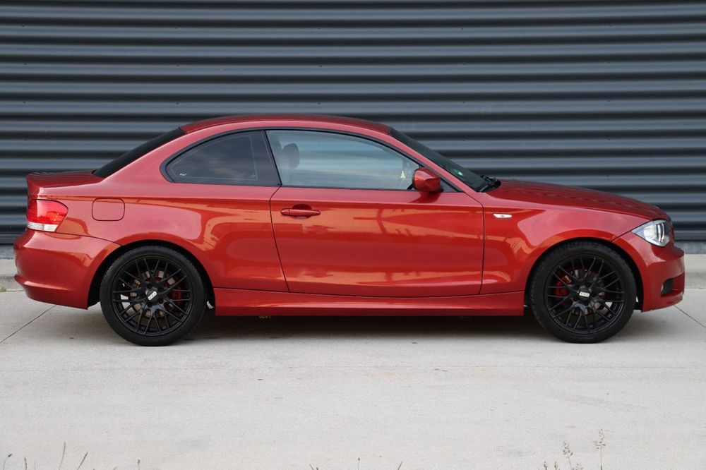 BMW Seria 1 Coupe • 2009 • 2.0 Diesel • Navi Mare • Keyless • Foarte Îngrijită