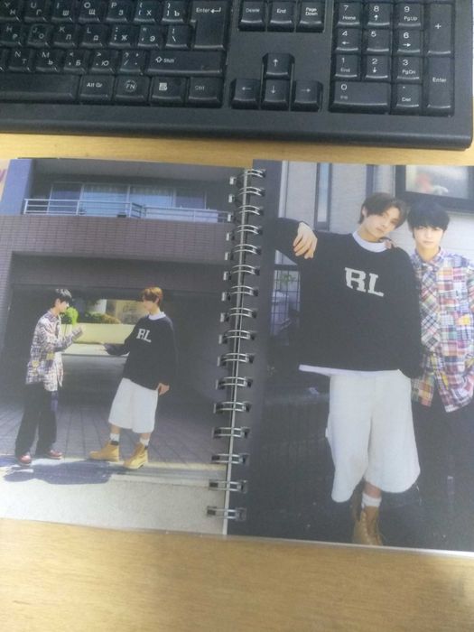 Альбом TWS Sparkling blue из кореи продам СРОЧНО