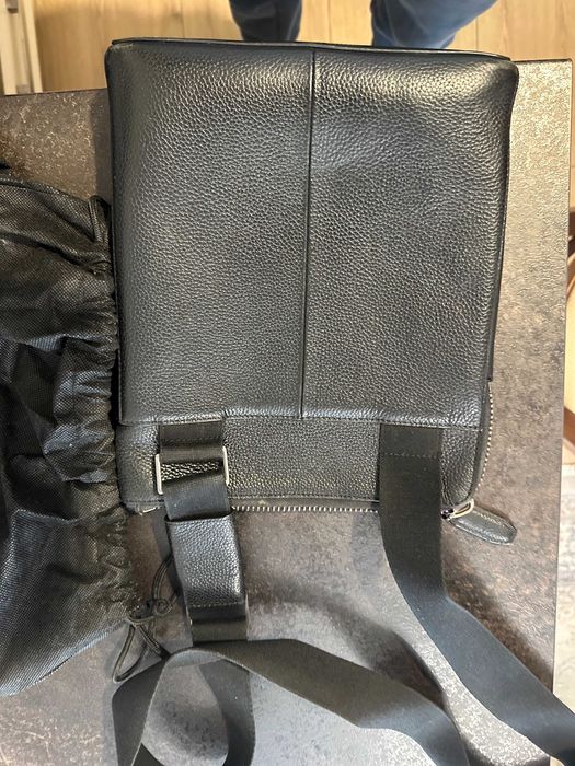 Кожена чантичка Calvin Klein