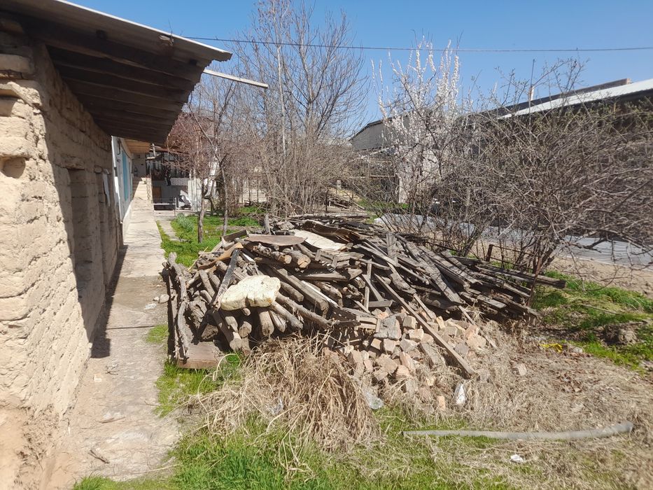 Отин ва ломбозга чорни тахтала бор сотилади.1та зилдан коп чорни тахта