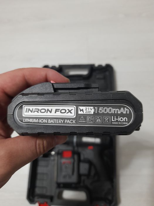 Продам шуруповерт inron fox