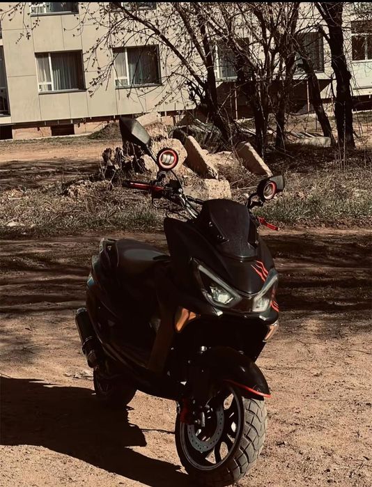 Продам мопед скутер 150 куб