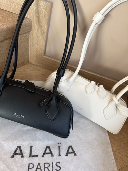 Дамска кожена чанта Alaia - бяла и черна