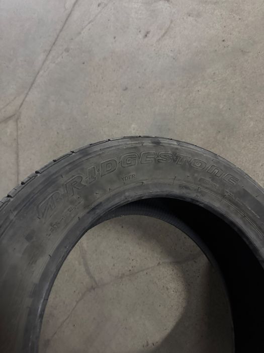 Шины 215/60/17 Bridgestone