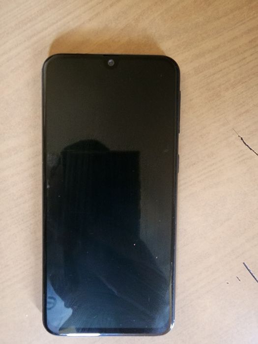 Samsung a40 xotira 64gb ishlashi yaxshi aybi yug