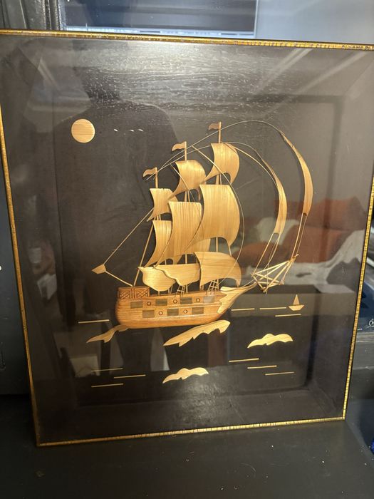 Картина корабль под стеклом