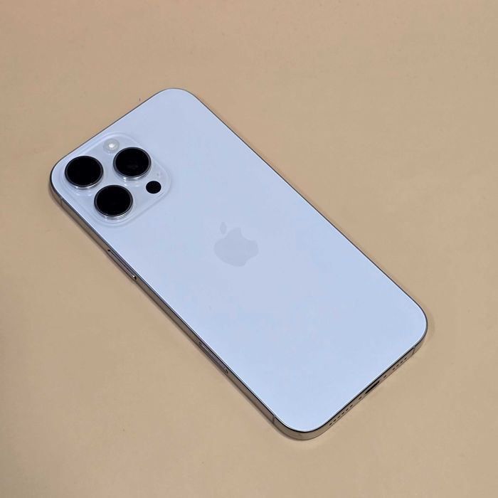 Hope Amanet P8 Iphone 16 Pro Max 256 Gb 97%