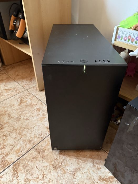 Vand pc i7 8th/16g/video 8g