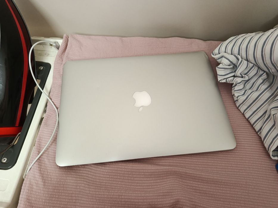 Ноутбук mackbook air