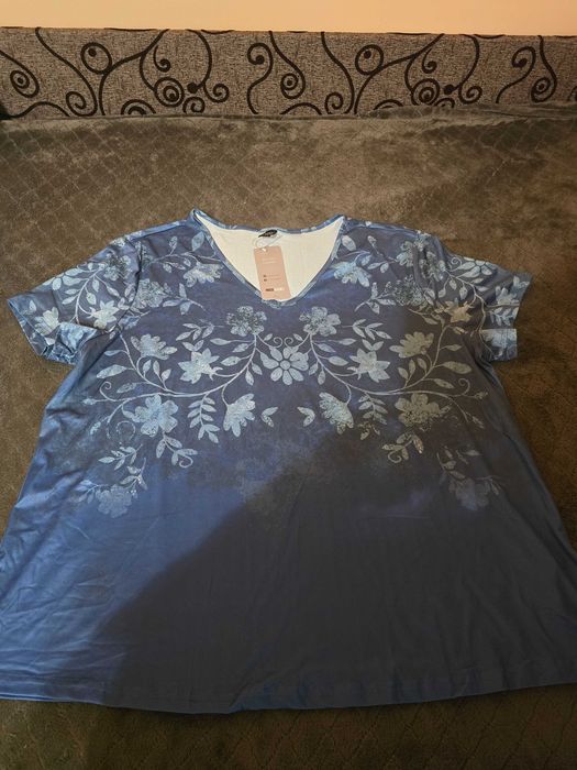 Vand 4 tricouri 2XL noi