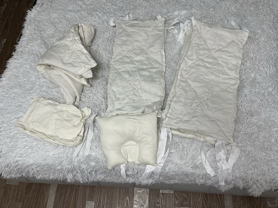 Продам детские вещи