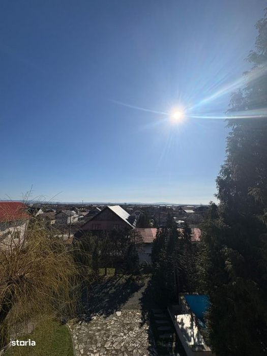 Vila D+P+M cu piscina si sauna, 5 camere, 290 mp, teren 15 ari, panora